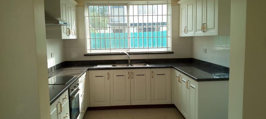 2 Bed Townhouse with En Suite in Runda