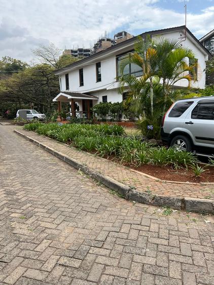 2 Bed Apartment with En Suite in Kileleshwa