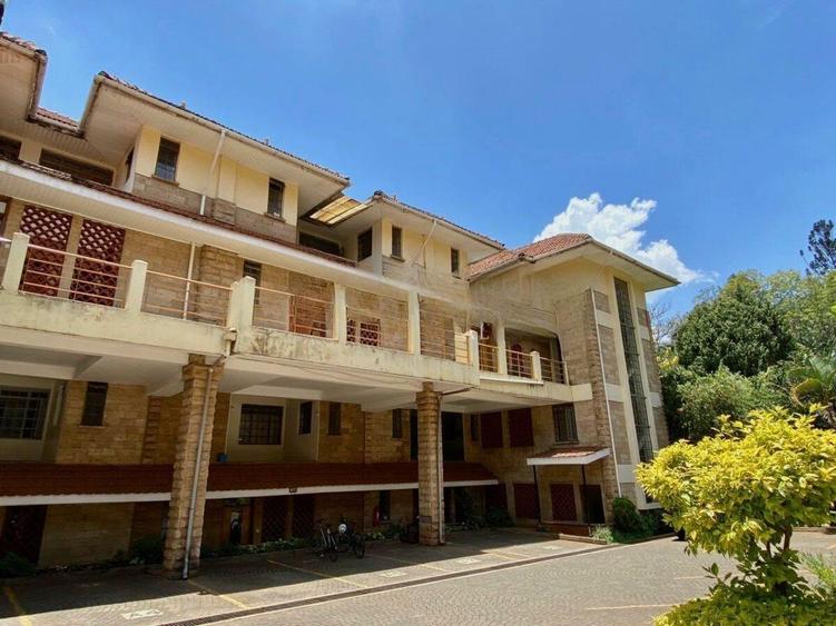 4 Bed Apartment with En Suite in Lavington