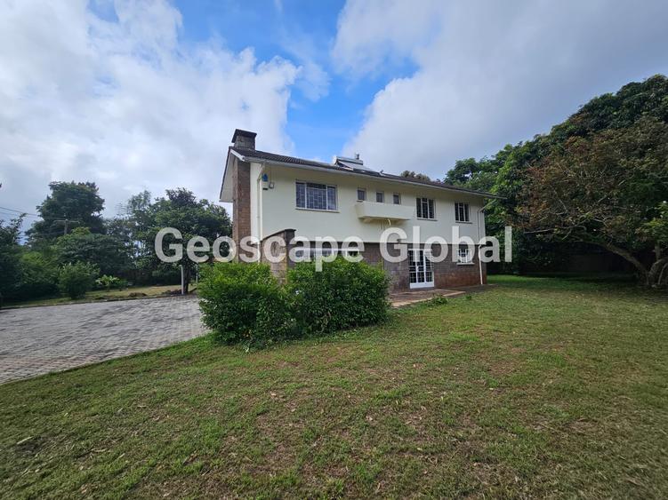 4 Bed House with En Suite in Lavington