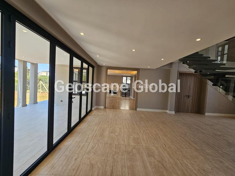 5 Bed Townhouse with En Suite in Runda