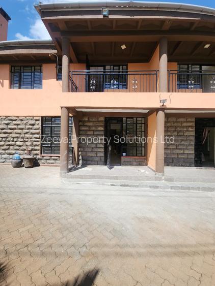 4 Bed House with En Suite in Runda