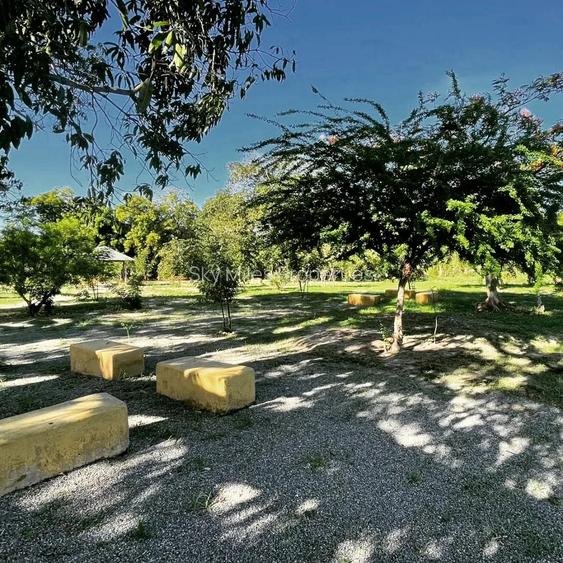 1,000 m² Land at Kuruwitu