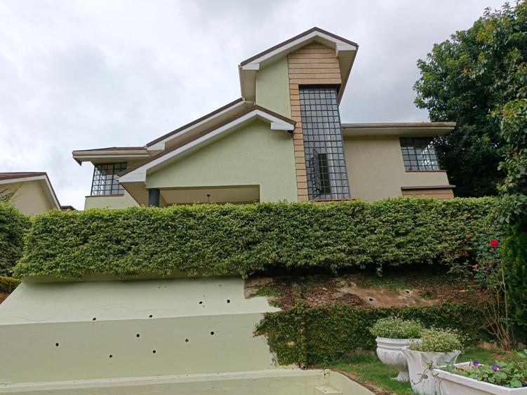 4 Bed Townhouse with En Suite in Kitisuru 4 Bed Townhouse with En Suite in Kitisuru