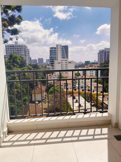 3 bed apartment with en suite at rhapta rd