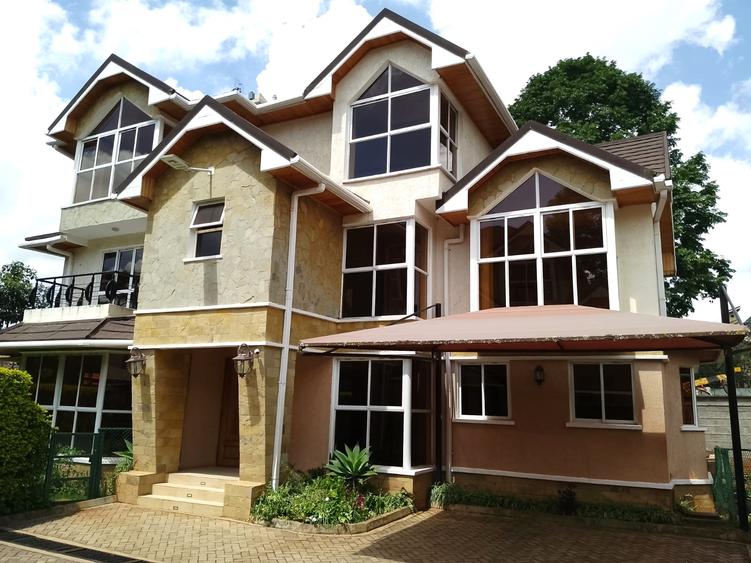 5 Bed House with En Suite in Lavington 5 Bed House with En Suite in Lavington