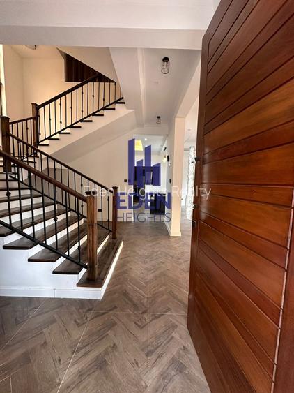 5 Bed Townhouse with En Suite in Lavington