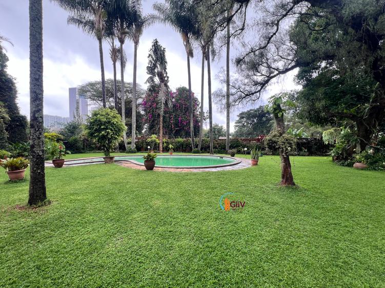 3 Bed Apartment with Swimming Pool in State House 3 Bed Apartment with Swimming Pool in State House