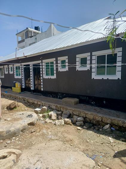 8 Bed House with Borehole at Bamburi