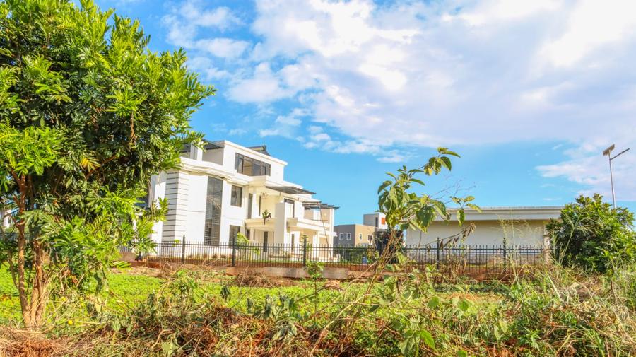 10,000 ft² Land at Kamiti Road