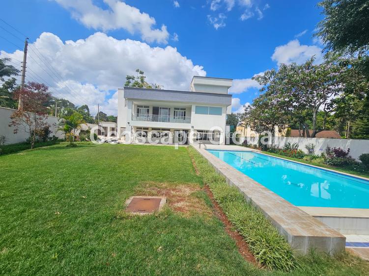 4 Bed House with En Suite in Runda