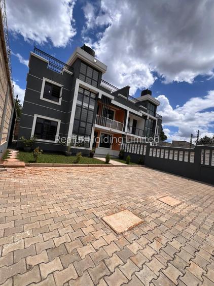 4 Bed House with En Suite in Gikambura