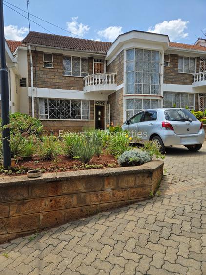 4 Bed Townhouse with En Suite in Westlands Area