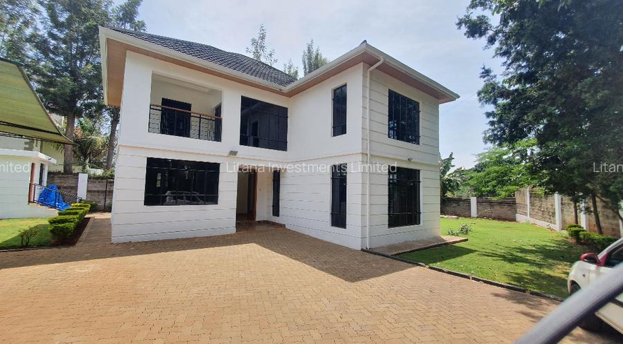 4 Bed House with En Suite at Old Runda