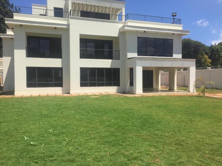5 bed townhouse with en suite at kitisuru