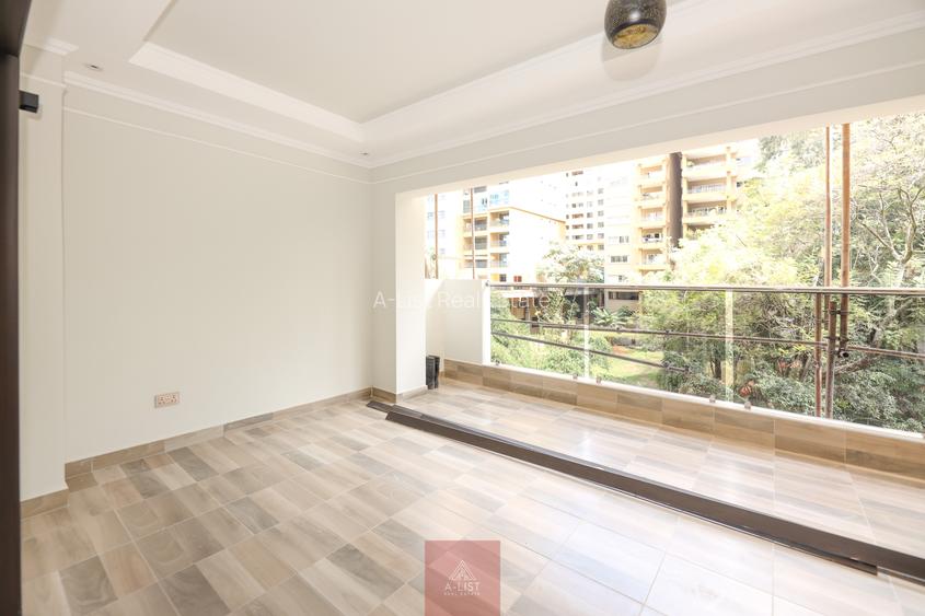 3 Bed Apartment with En Suite at Riverside Gardens