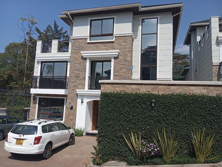 5 Bed Townhouse with En Suite at Spring Valley Estate