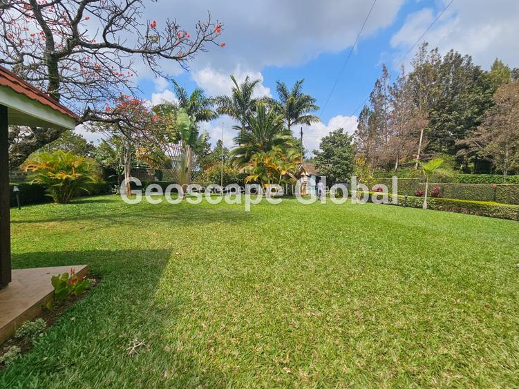 5 Bed House with En Suite in Runda