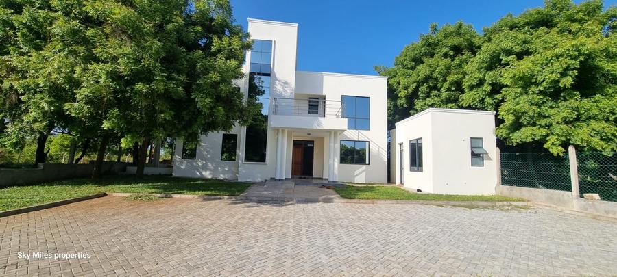 4 Bed Villa with En Suite in Vipingo