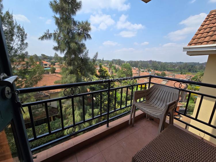 2 Bed Apartment in Ridgeways