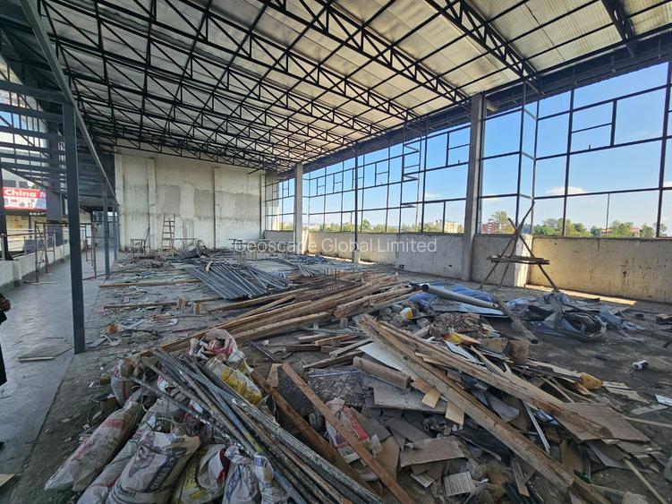 Commercial Property with Parking in Rosslyn