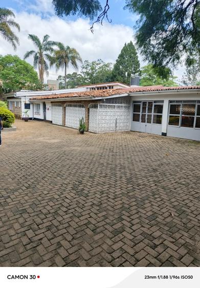 Commercial Property with Service Charge Included at Lavington