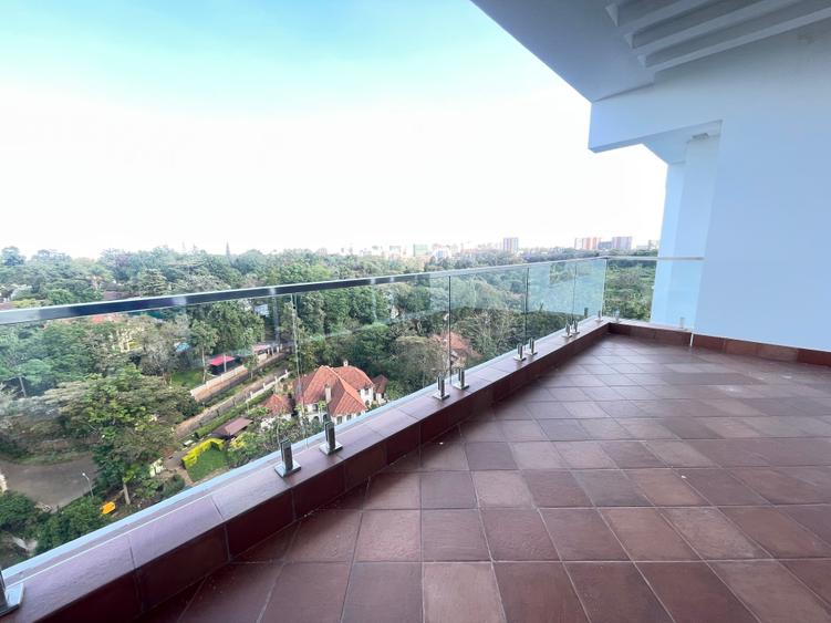 3 Bed Apartment with En Suite in Parklands