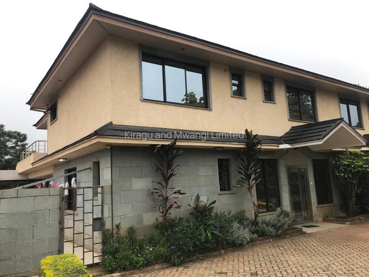 4 Bed Townhouse with En Suite at Hillview Close