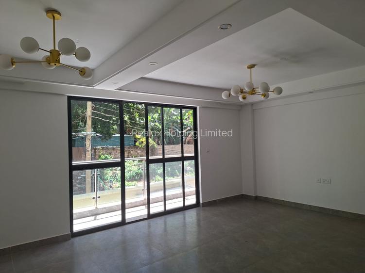 2 Bed Apartment with En Suite in Riverside