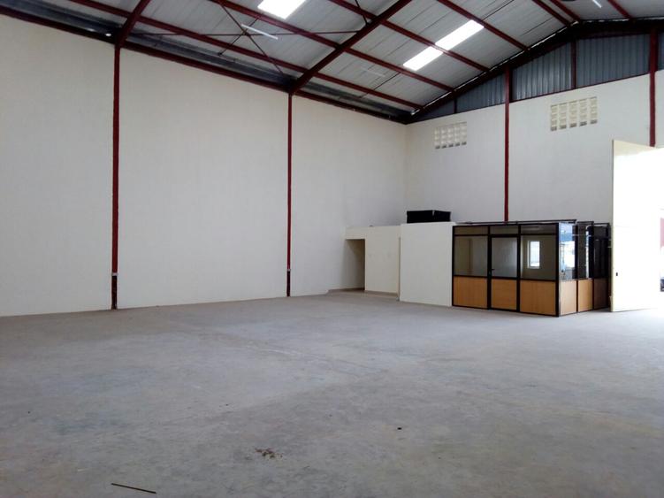 2,168 ft² Warehouse with Parking in Ruiru