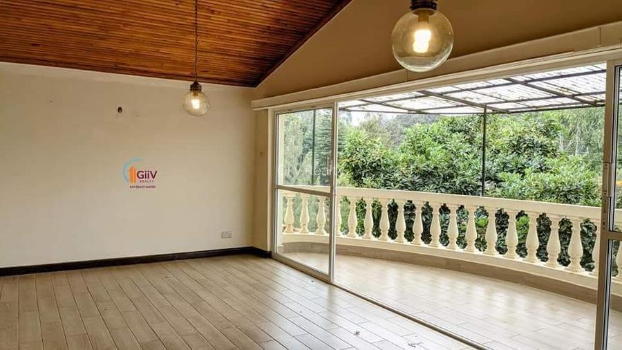 2 Bed Apartment with En Suite in Westlands Area