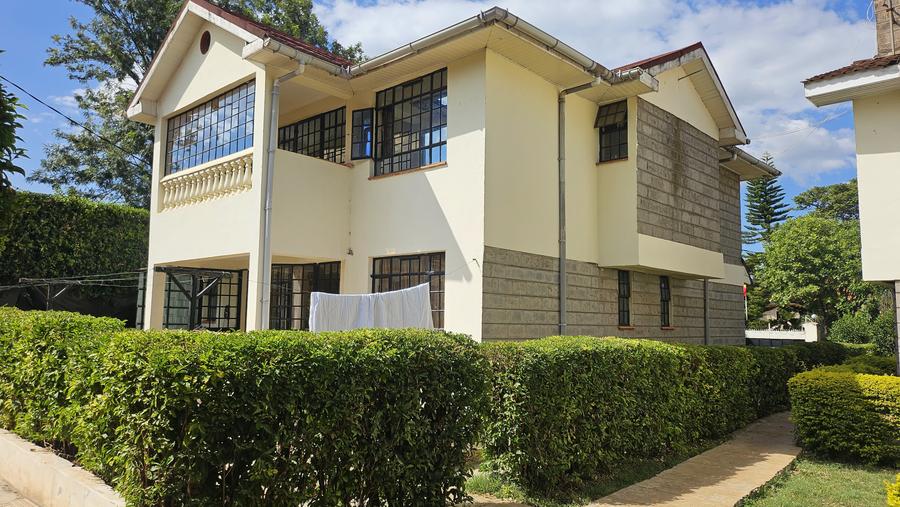 2 Bed House with En Suite in Runda 2 Bed House with En Suite in Runda