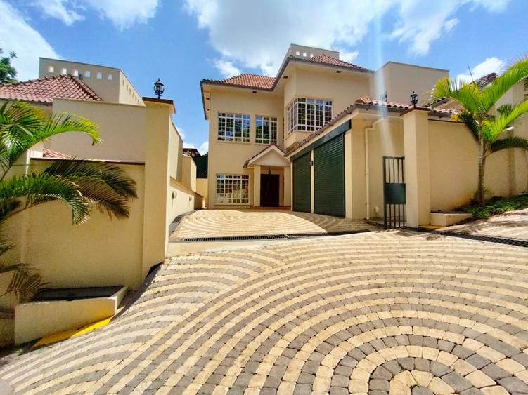 4 Bed Townhouse with En Suite in Kyuna