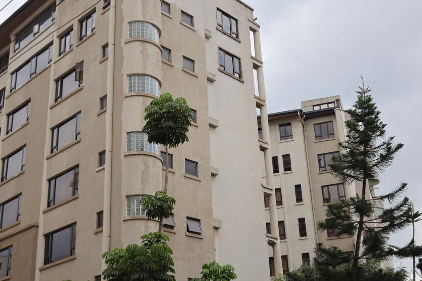 3 Bed Apartment with En Suite in Riverside 3 Bed Apartment with En Suite in Riverside