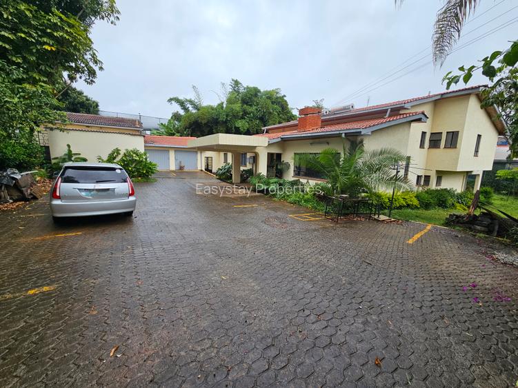 Commercial Property with Parking in Gigiri