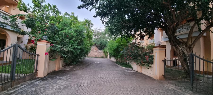 1.2 ac Commercial Property with Service Charge Included at Serena Mombasa - Widok 4
