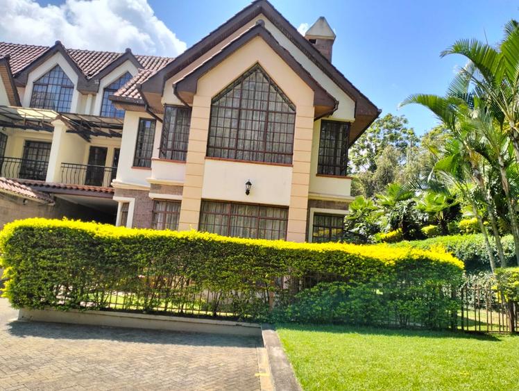 5 Bed Townhouse with En Suite at Lavington