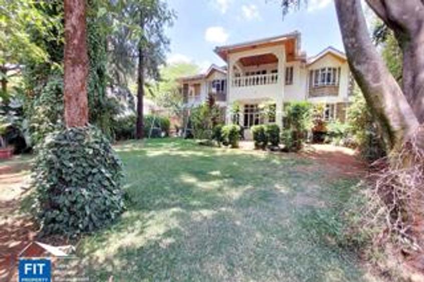 5 Bed Townhouse with En Suite at Lavington Green