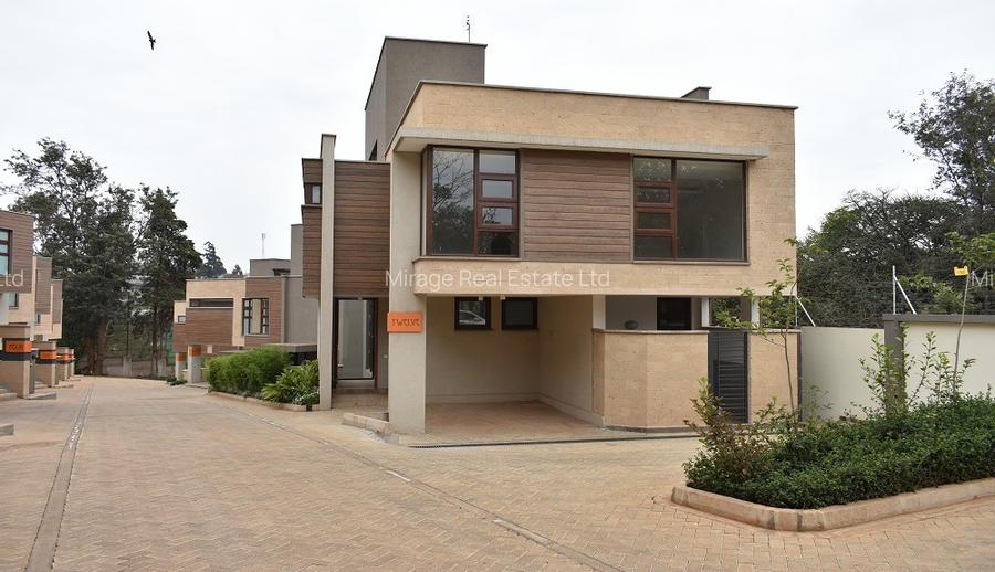 4 Bed Villa with En Suite in Lavington