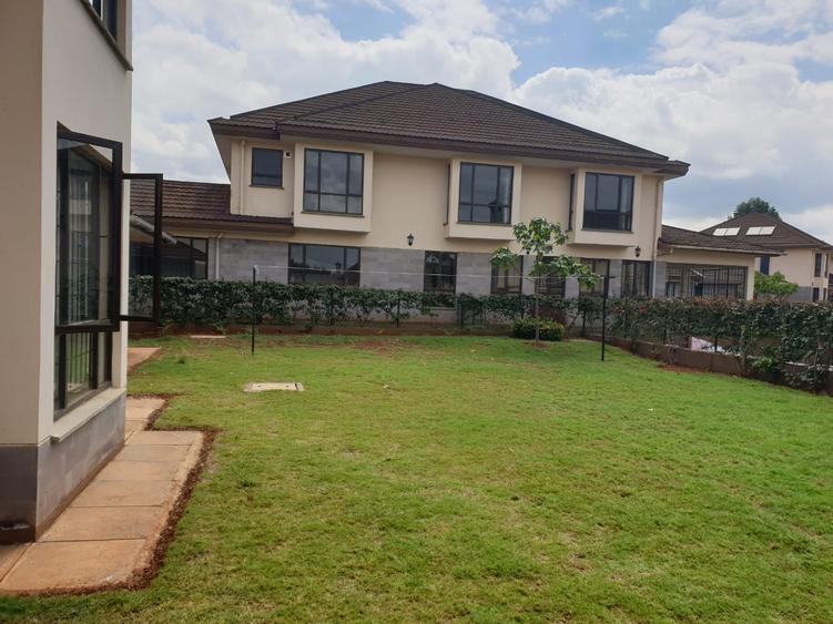 5 Bed House with En Suite in Runda 5 Bed House with En Suite in Runda