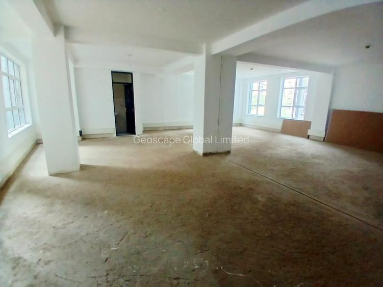 2,578 ft² Office with Parking in Westlands Area