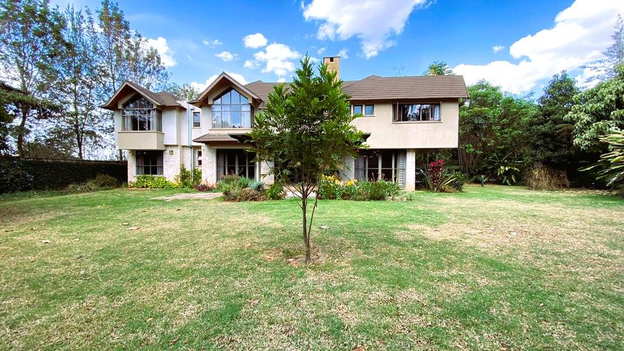 5 Bed House with En Suite in Runda 5 Bed House with En Suite in Runda