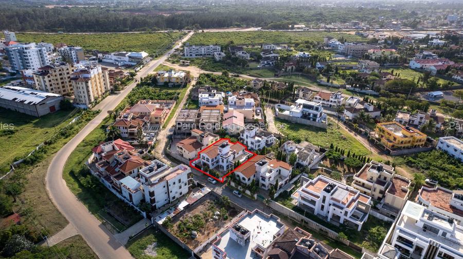 4 Bed Townhouse with En Suite in Shanzu