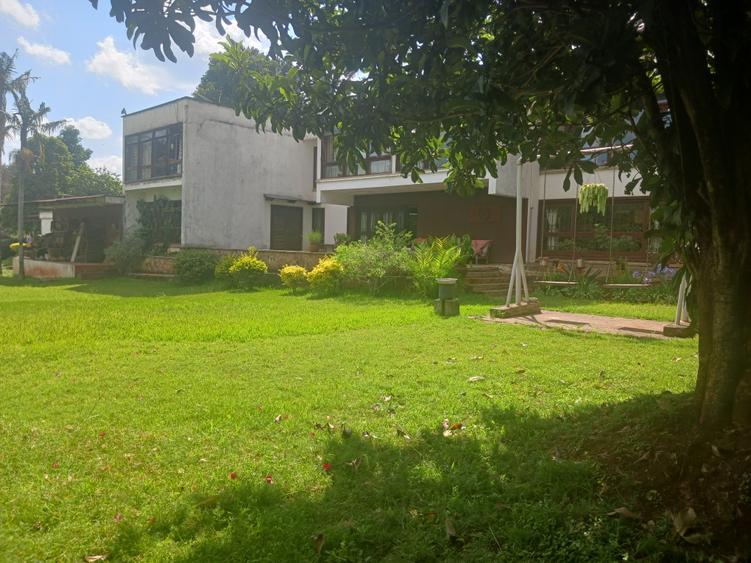 0.923 ac Land at Lavington