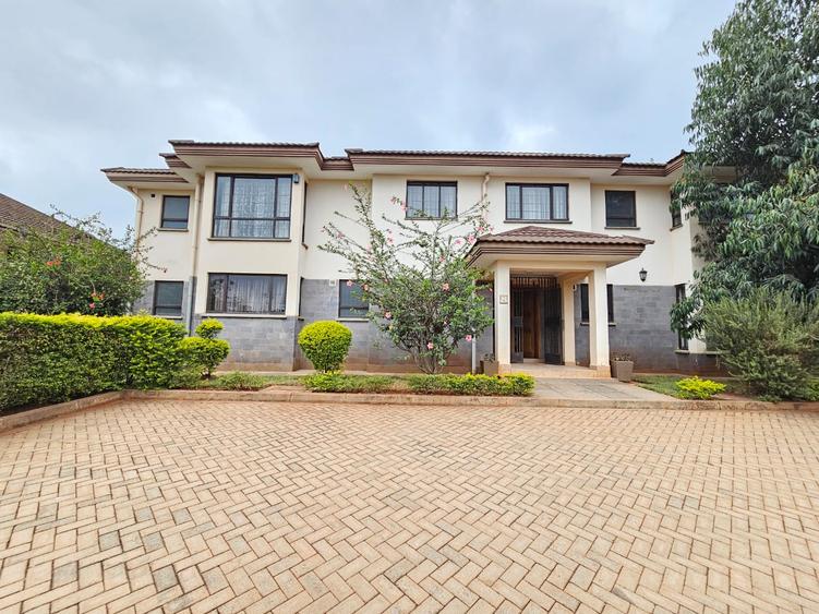 4 Bed House with En Suite in Runda