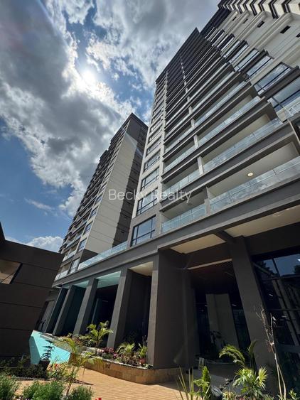 Serviced 3 Bed Apartment with En Suite at Riverside