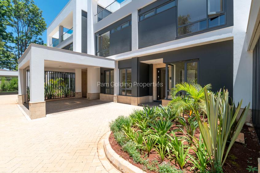 6 Bed Townhouse with En Suite at Shanzu Road