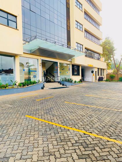 3,500 ft² Office with Backup Generator at Lantana Road