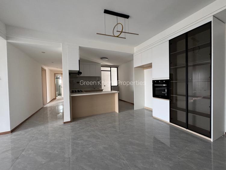 Serviced 3 Bed Apartment with En Suite in Riverside