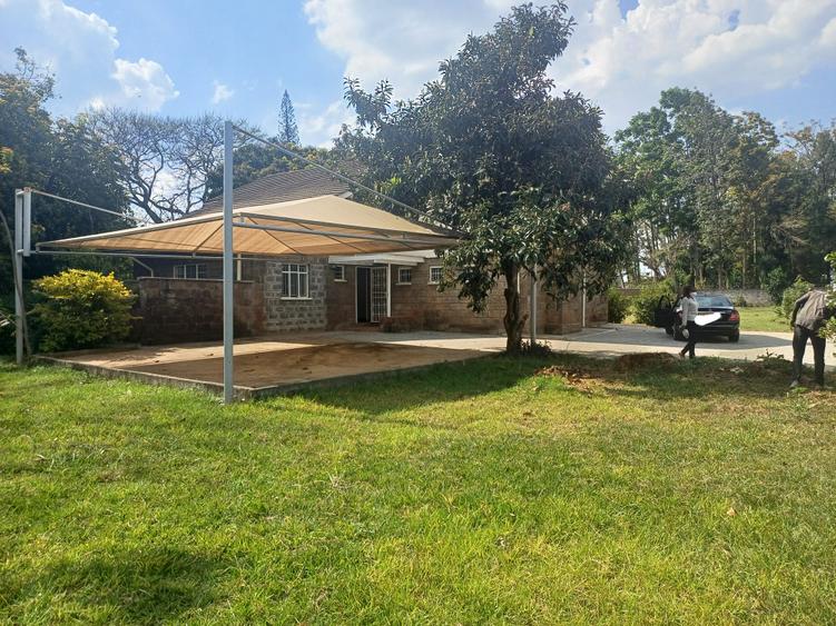 4 Bed House with En Suite in Lavington